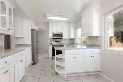 2126 Craig Ct, Lemon Grove, CA 91945 photo 8