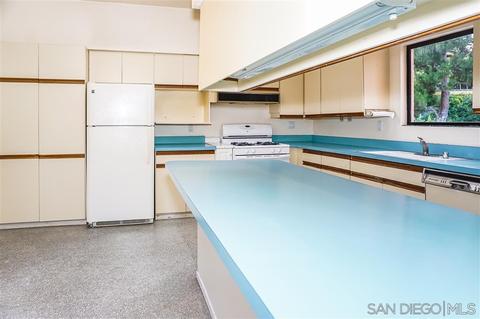 7799 Senn Way, La Jolla, CA 92037 photo 23