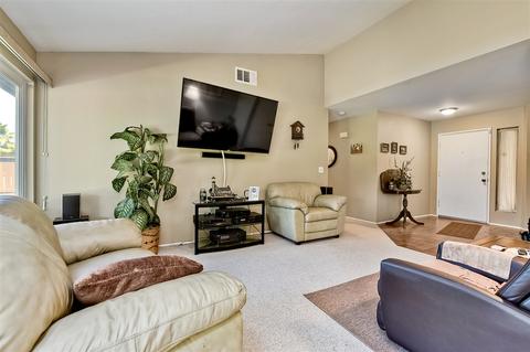 4661 Rose Dr, Oceanside, CA 92056 photo 3