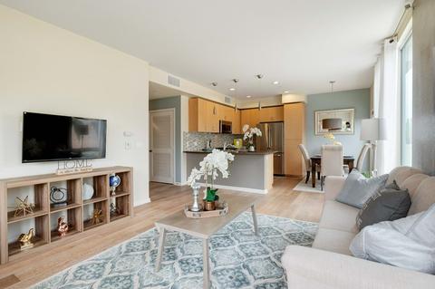 687 S Coast Highway 101 #207, Encinitas, CA 92024 photo 2