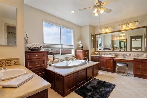 7021 Crystalline Dr, Carlsbad, CA 92011 photo 8