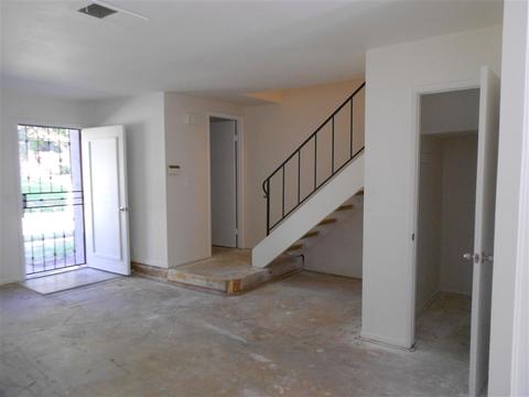 330 Graves Ct, El Cajon, CA 92021 photo 3