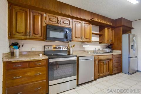 2245 Orchard Ave, El Cajon, CA 92019 photo 13
