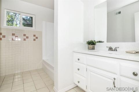 11108 Green Oaks Rd, Lakeside, CA 92040 photo 14