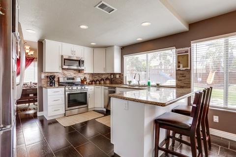 71 Avenida Descanso, Oceanside, CA 92057 photo 4