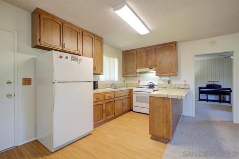 541 Eldorado Dr, Escondido, CA 92025 photo 16