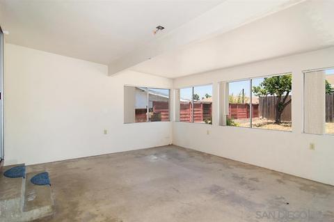 735 Myra Ave, Chula Vista, CA 91910 photo 11
