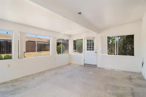 735 Myra Ave, Chula Vista, CA 91910 photo 10