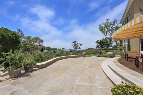 1231 W Muirlands Dr, La Jolla, CA 92037 photo 17