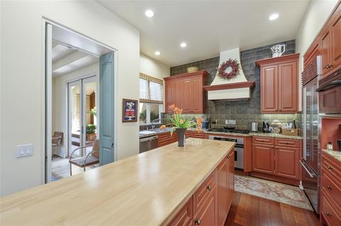 1231 W Muirlands Dr, La Jolla, CA 92037 photo 14