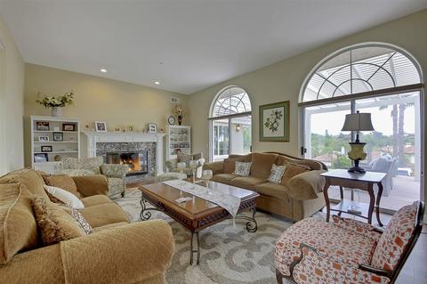 1993 Quail View Dr, Vista, CA 92084 photo 4