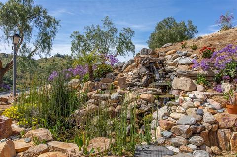 654 Stewart Canyon Rd, Fallbrook, CA 92028 photo 3