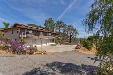 654 Stewart Canyon Rd, Fallbrook, CA 92028 photo 2