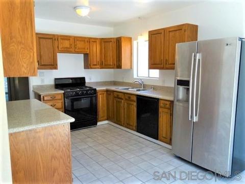 826 Birch Ave, Escondido, CA 92027 photo 6