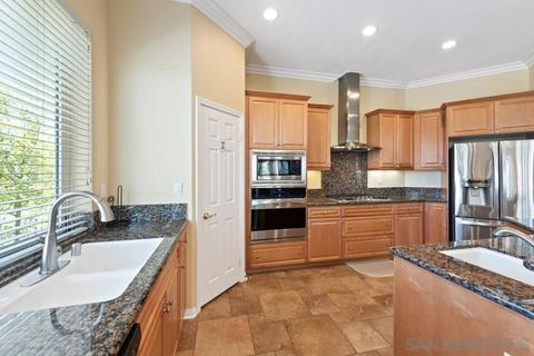904 Bellagio Rd, Escondido, CA 92027 photo 10