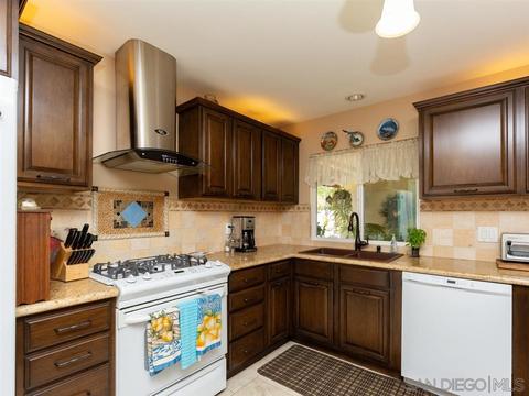 3613 Oak Cliff Dr, Fallbrook, CA 92028 photo 12