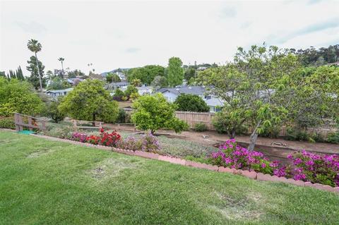330 Zada Ln, Vista, CA 92084 photo 5