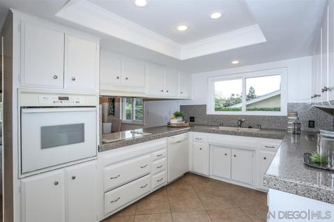330 Zada Ln, Vista, CA 92084 photo 16