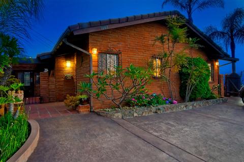 1809 Elevado Rd, Vista, CA 92084 photo 2