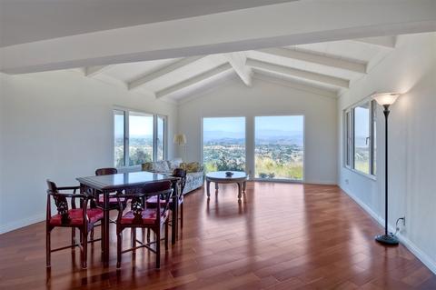 612 Rancho Camino, Fallbrook, CA 92028 photo 5