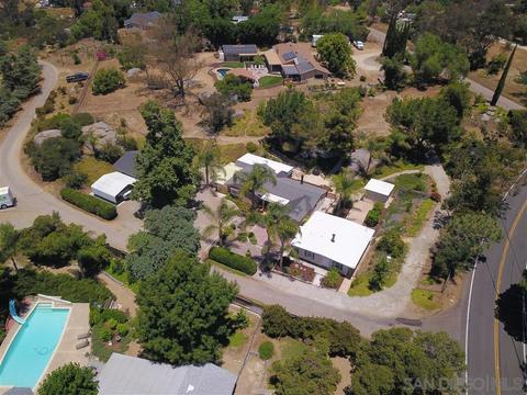 683 Starbright Ln, Alpine, CA 91901 photo 1