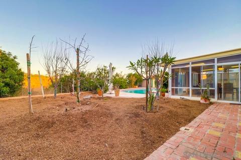 4145 Eastridge Dr, La Mesa, CA 91941 photo 22