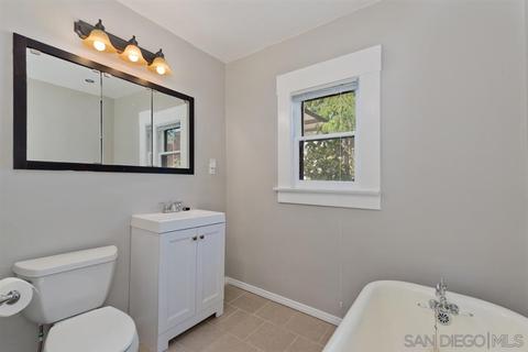 4667 4th St, La Mesa, CA 91941 photo 9