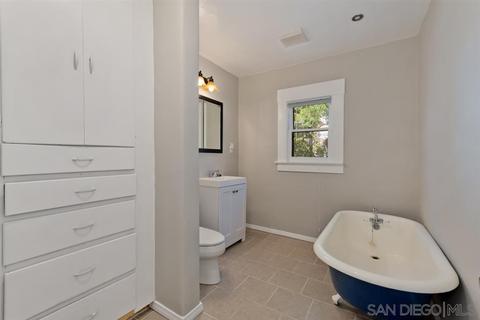 4667 4th St, La Mesa, CA 91941 photo 8