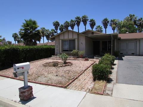 1381 Panorama Ridge Rd, Oceanside, CA 92056 photo 2