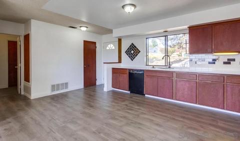 1120 La Cresta Blvd, El Cajon, CA 92021 photo 5