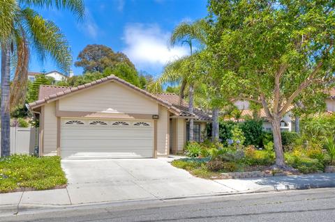 1424 Via Venusto, Oceanside, CA 92056 photo 2