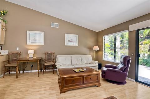 1424 Via Venusto, Oceanside, CA 92056 photo 11
