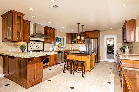 16229 Martincoit Rd, Poway, CA 92064 photo 9