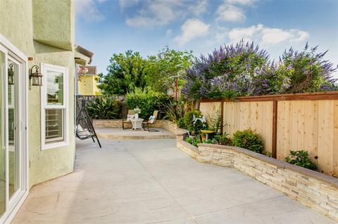 2105 Madiera Dr, Oceanside, CA 92056 photo 2