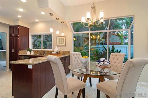 1494 Caminito Solidago, La Jolla, CA 92037 photo 9