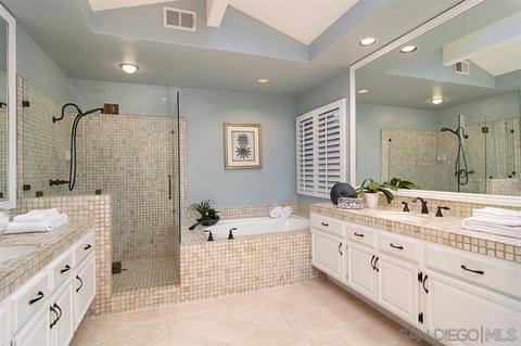 1494 Caminito Solidago, La Jolla, CA 92037 photo 14
