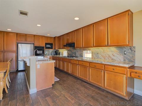 2039 Crystal Clear Dr, Spring Valley, CA 91978 photo 9