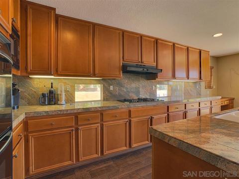 2039 Crystal Clear Dr, Spring Valley, CA 91978 photo 7