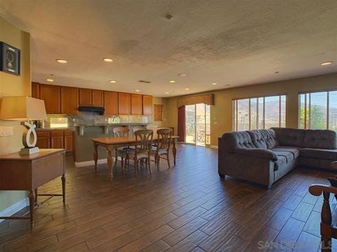 2039 Crystal Clear Dr, Spring Valley, CA 91978 photo 11