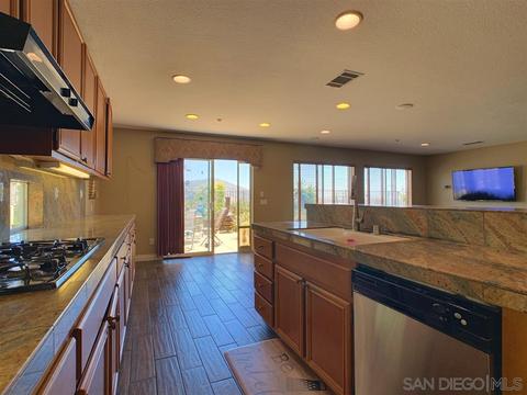 2039 Crystal Clear Dr, Spring Valley, CA 91978 photo 8