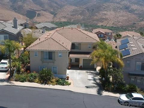 2039 Crystal Clear Dr, Spring Valley, CA 91978 photo 3