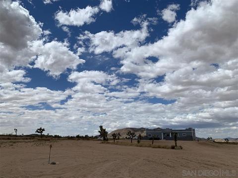 60050 Reche Rd, Landers, CA 92285 photo 1