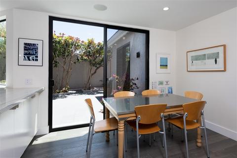 8223 Caminito Maritimo, La Jolla, CA 92037 photo 10