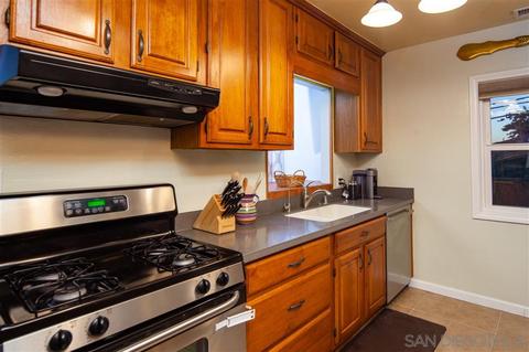 8701 Elden St, La Mesa, CA 91942 photo 9