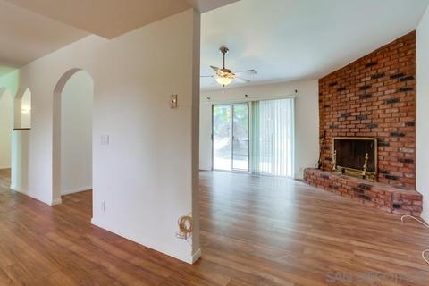 2063 Summit Dr, Escondido, CA 92025 photo 4