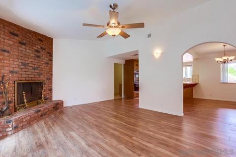 2063 Summit Dr, Escondido, CA 92025 photo 6