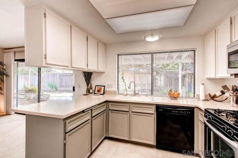 2933 Soledad Pl, Escondido, CA 92027 photo 4
