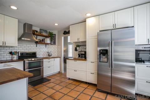 941 Gallery Dr, Oceanside, CA 92057 photo 9