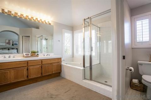 941 Gallery Dr, Oceanside, CA 92057 photo 16