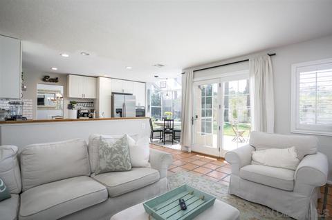 941 Gallery Dr, Oceanside, CA 92057 photo 8